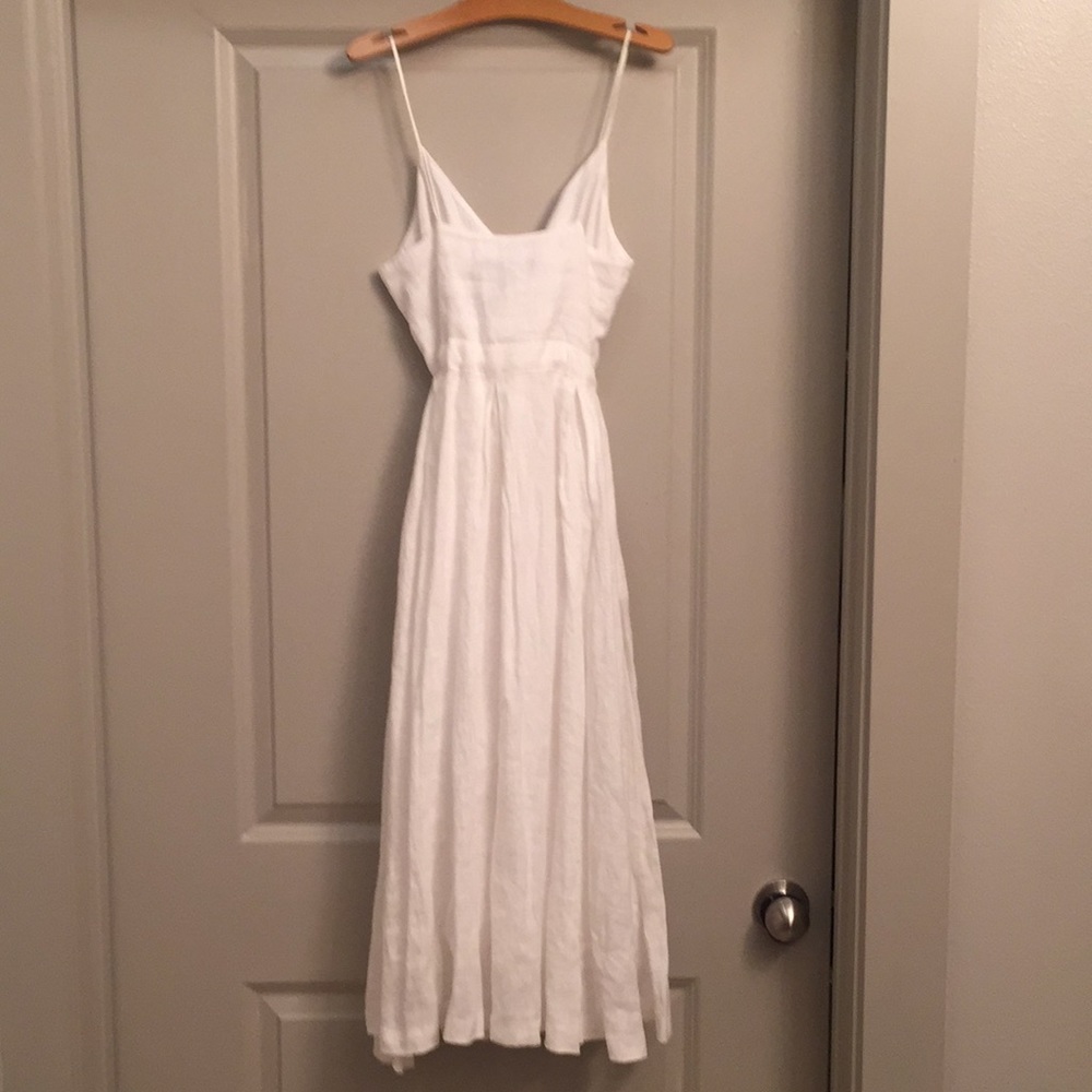 White linen dress NOT FOR SALE - Picture 4 of 5